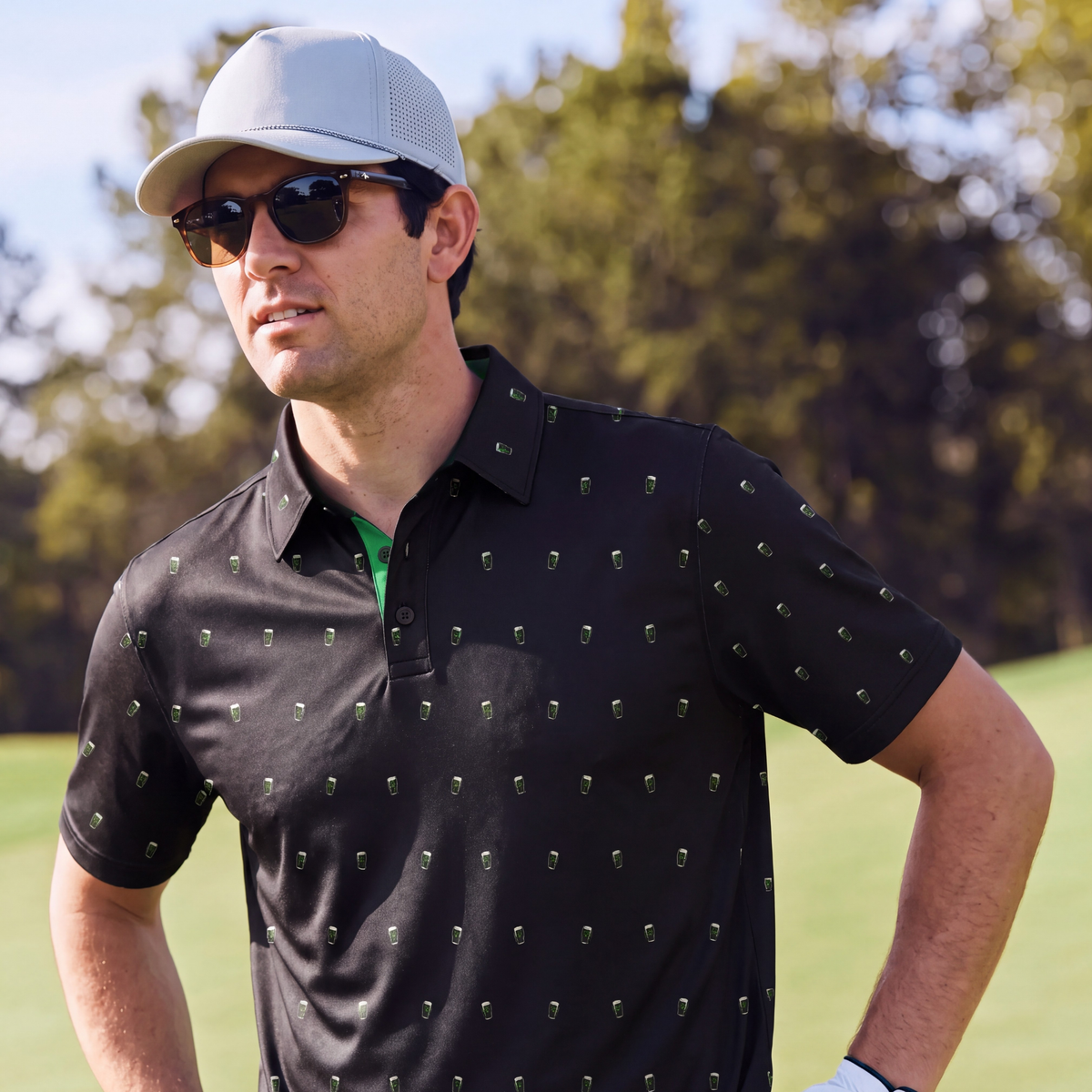 CREAMY CLOVER POLO - BLACK