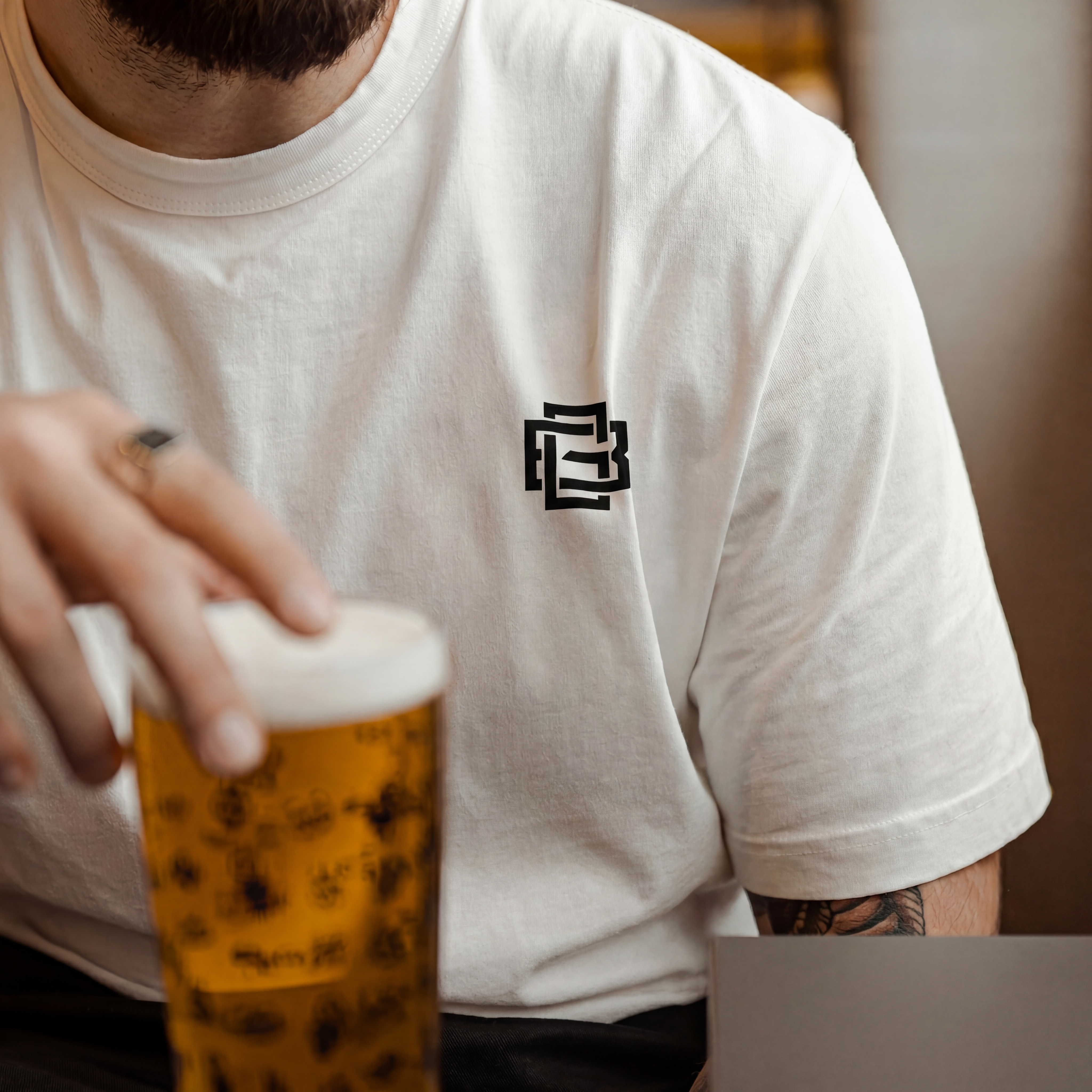 SPLIT THE G TEE - WHITE