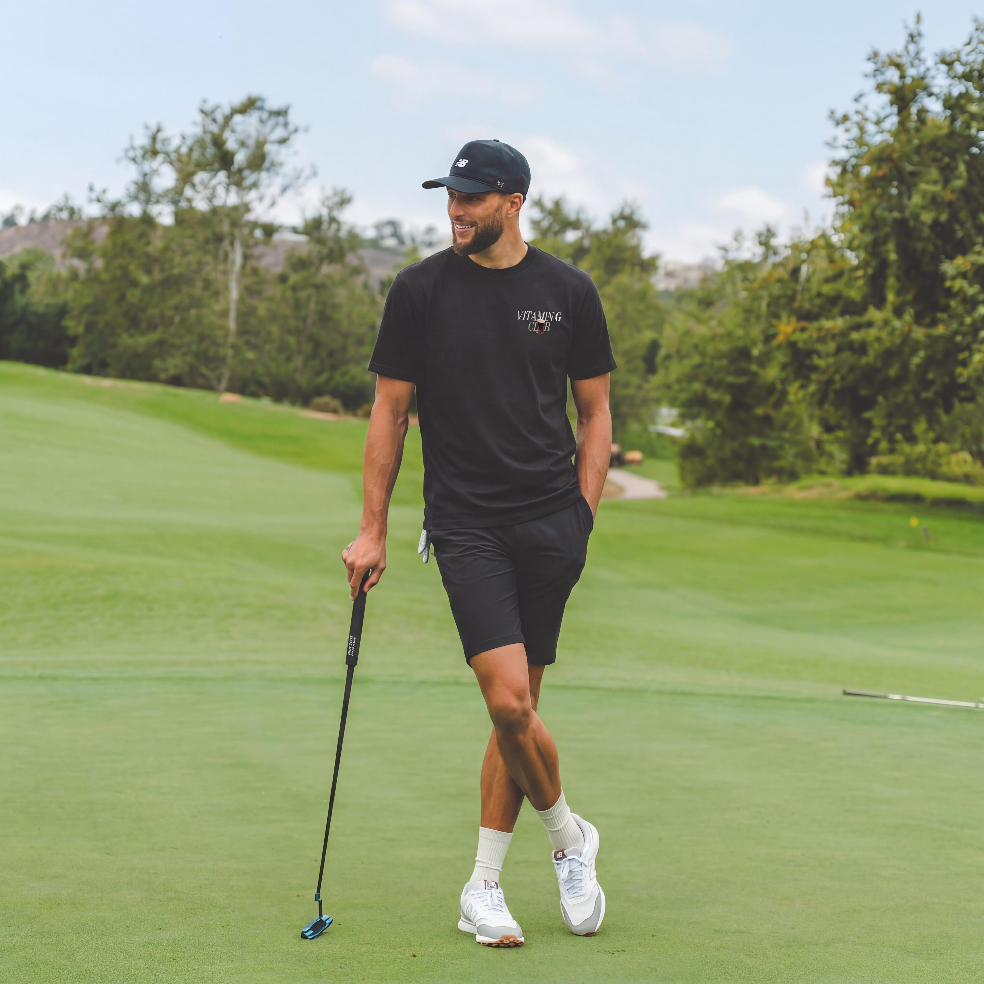 VITAMIN G CLUB TEE - BLACK